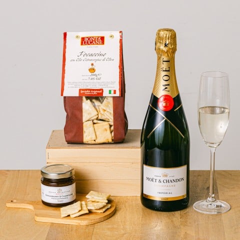Ánimo Alegre Moët: Champán y Aperitivos Dulces y Salados Ánimo Alegre Moët: Champán y Aperitivos Dulces y Salados