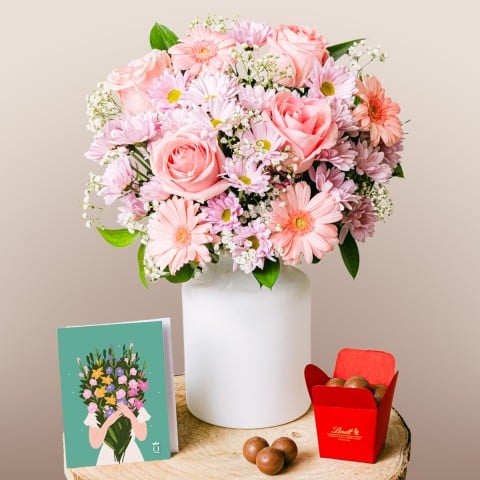 Dressed in Pink: Rosas y Gerberas Dressed in Pink: Rosas y Gerberas