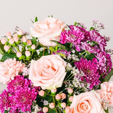 Dulce Madre: Rosas y Claveles highlight Dulce Madre: Rosas y Claveles highlight